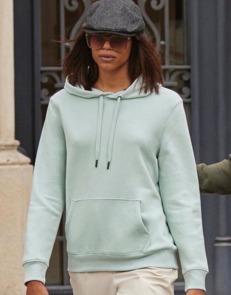 Hanorac Dama, B&C Queen