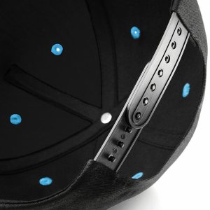 apc-contrast-snapback_2385_838.jpg